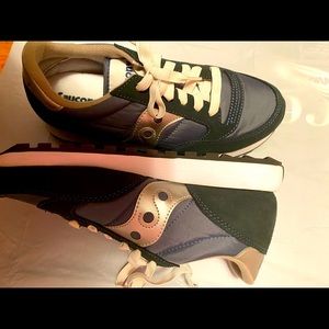 Saucony sneakers. Brand new never worn.